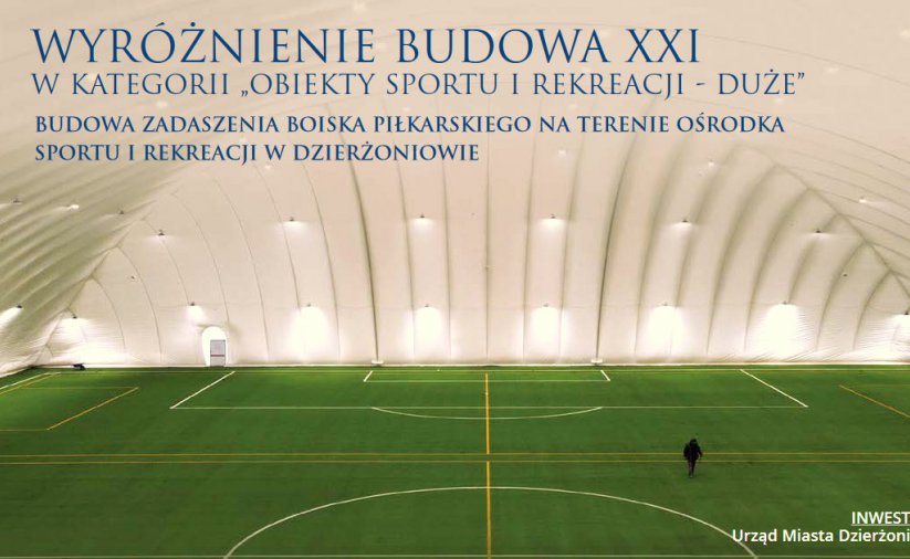 Pneumatyczna hala piłkarska od wewnątrz