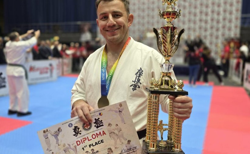 Tomasz Staściuk z pucharem Europy i złotym medalem