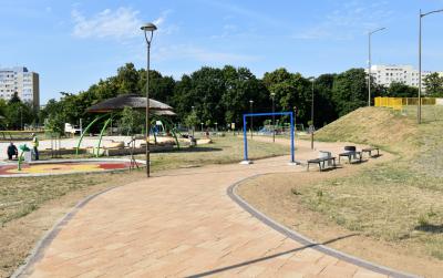 Nowy łącznik wykonany z kostki 